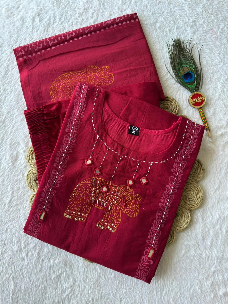 Very Beautiful Magenta Pure Cotton Suit Set With Real Mirror Work