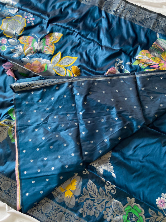 Shanaya Navy Blue Soft Silk Butterfly Motif Saree With Zari Border