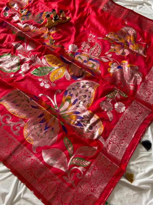 Kiara Rani Pink Soft Silk Butterfly Motif Saree With Zari Border