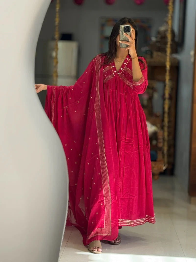 GORGEOUS MUL COTTON MIRROR WORK SUIT SET