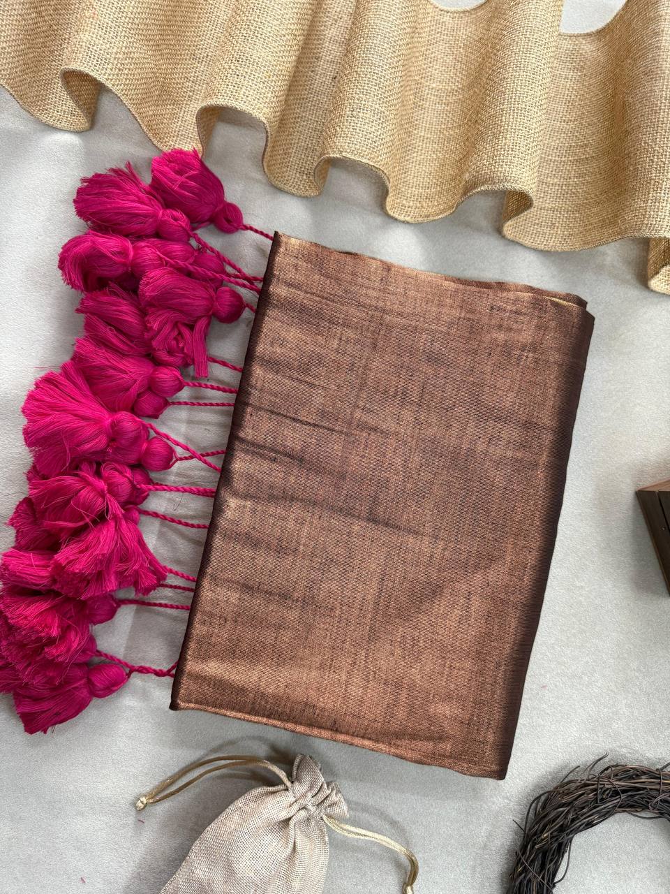 BROWN HANDLOOM RAGA TISSUE DUAL TONE SAREE WITH POM POM AND BLOUSE