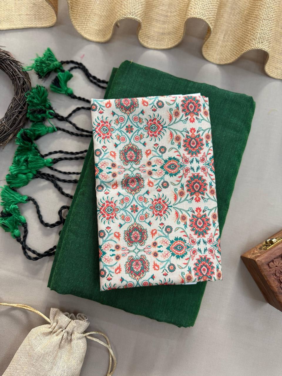 Pure Dark Green Handloom Cotton Saree With Paan Printed Blouse