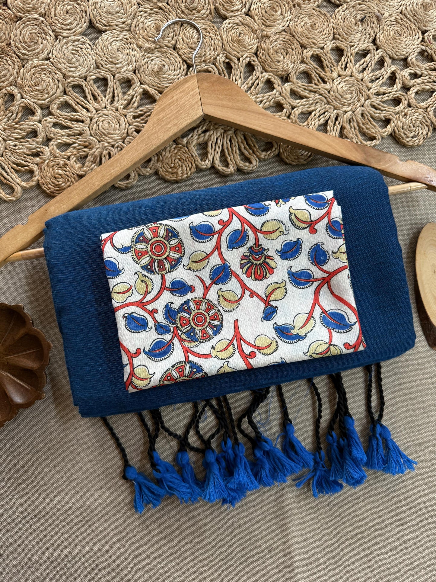 Dharma Exclusive - Blue Handloom Cotton Saree With Kalamkari Printed Blouse