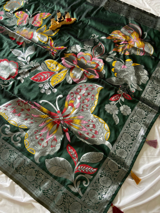 Zariya Emerald Green Soft Silk Butterfly Motif Saree With Zari Border