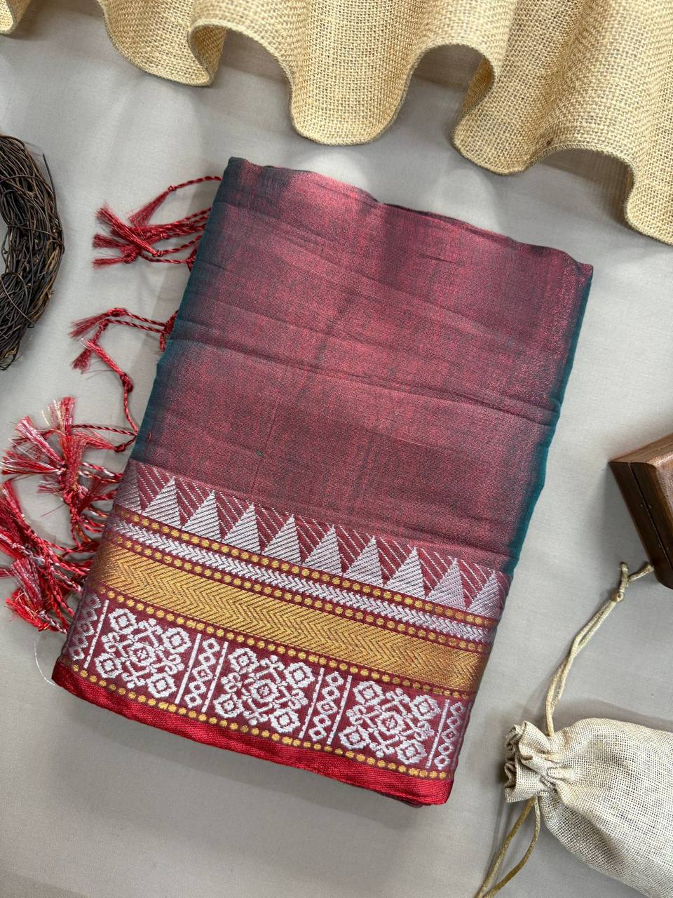Artisan’s Touch: Dualtone Rama Handloom Tissue Cotton Saree