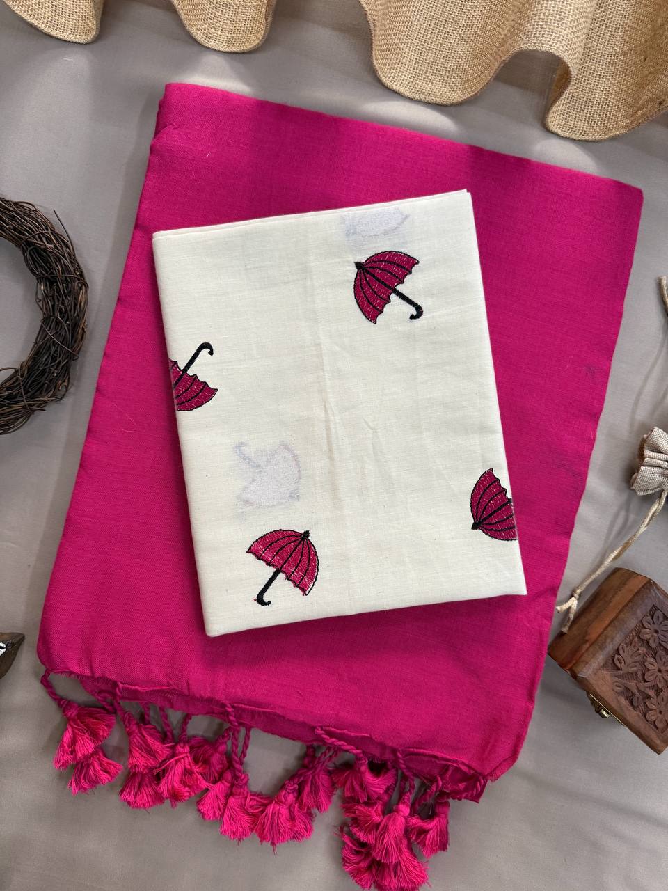 Pink Handloom Cotton Saree With Trandy Embroidery Blouse
