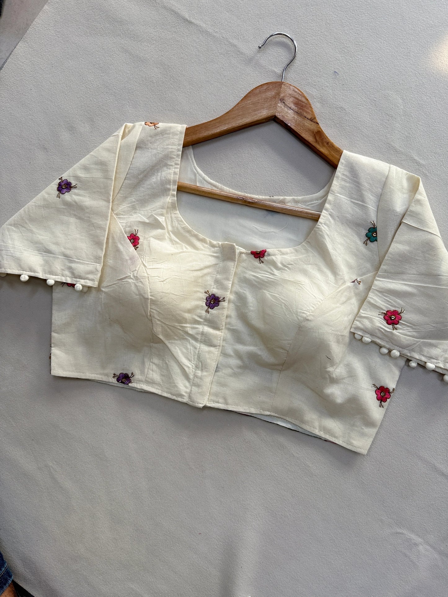 Light Green Pure Handloom Cotton Saree With Stitched Embroidery Blouse