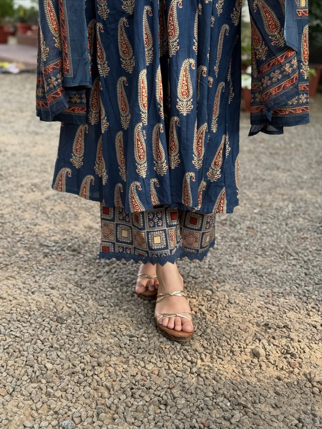 VERY BEAUTIFUL PURE COTTON AJARAKH SUIT SET