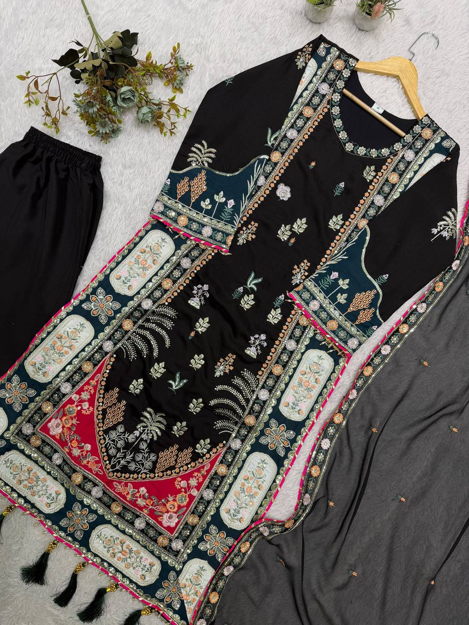 Ranjika Royal Heavy Embroidery Suit Set