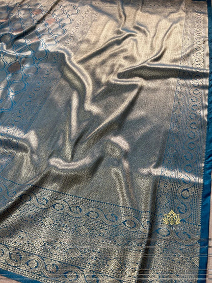Trendy Blue Soft Silk Saree With Admirable Blouse Piece