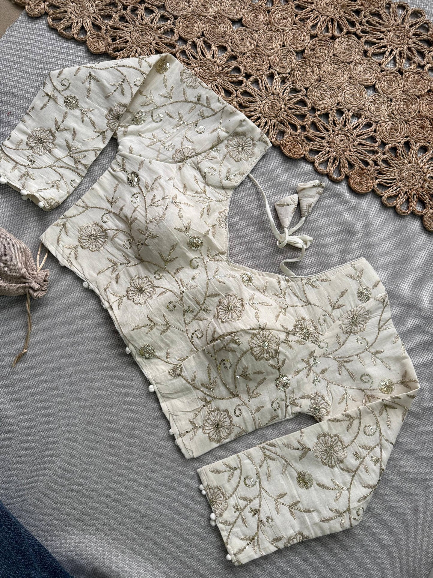 Beautiful- Baby Pink Handloom Cotton Saree With Havy Embroidery Work Stitched Blouse