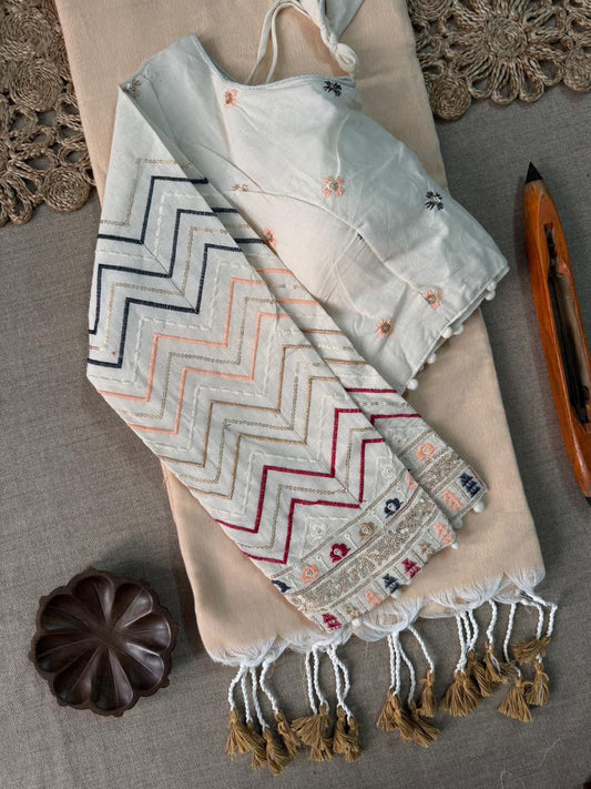 Dharma Exclusive - Off White Handloom Cotton Saree With Havy Embroidery Stitched Blouse