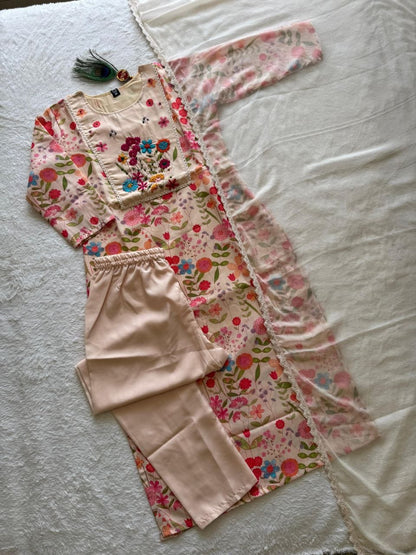 Catchy Peach Blossom Pure Linen Cotton Embroidered Suit Set