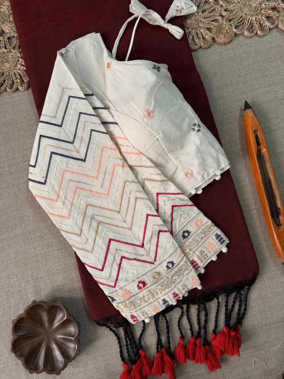 Dharma Exclusive - Maroon Handloom Cotton Saree With Havy Embroidery Stitched Blouse