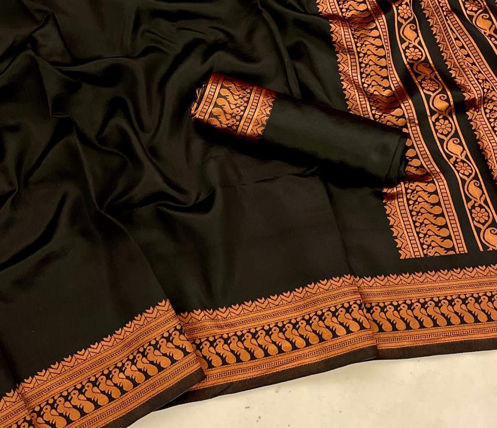 Skinny Black Soft Banarasi Silk Saree With Beauteous Blouse Piece