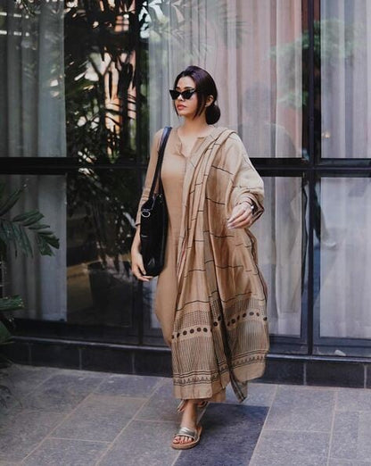 Elegant Beige Viscose Rayon Straight Kurta Pant Set with Print Dupatta