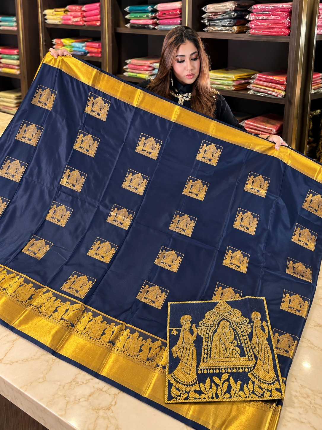 Royal Navy Blue Banarasi Silk Saree With Deserving Blouse Piece