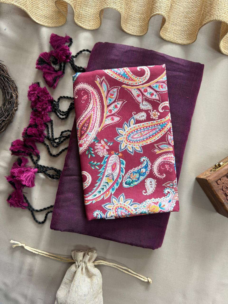 Beautiful Wine Handloom Cotton Saree With Mango Printed Blouse