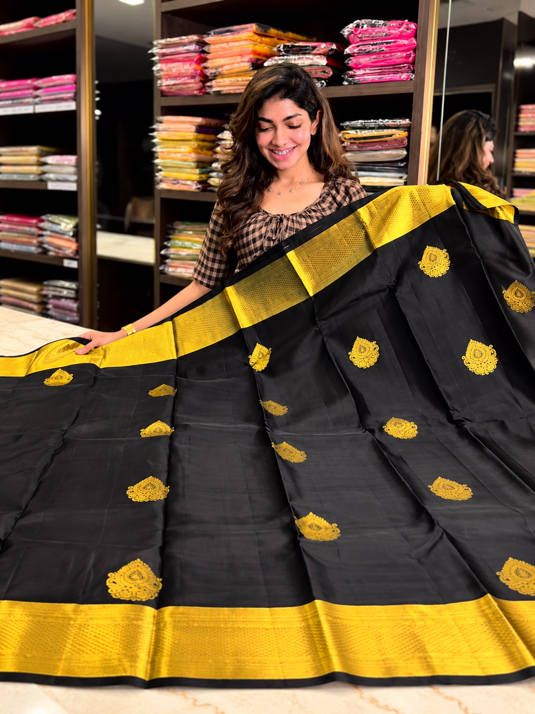 Very Beautiful Black Soft Banarasi Silk Saree with Vibrant Blouse Piece