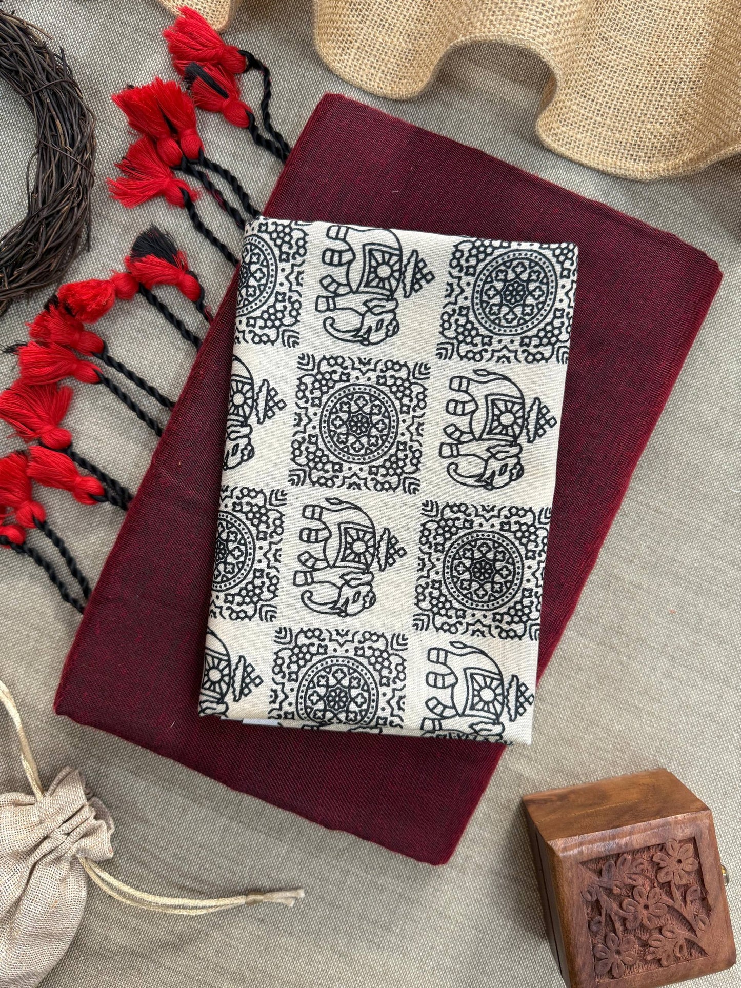 ATTRACTIVE - MAROON HANDLOOM COTTON SAREE WITH PRINTED BLOUSE