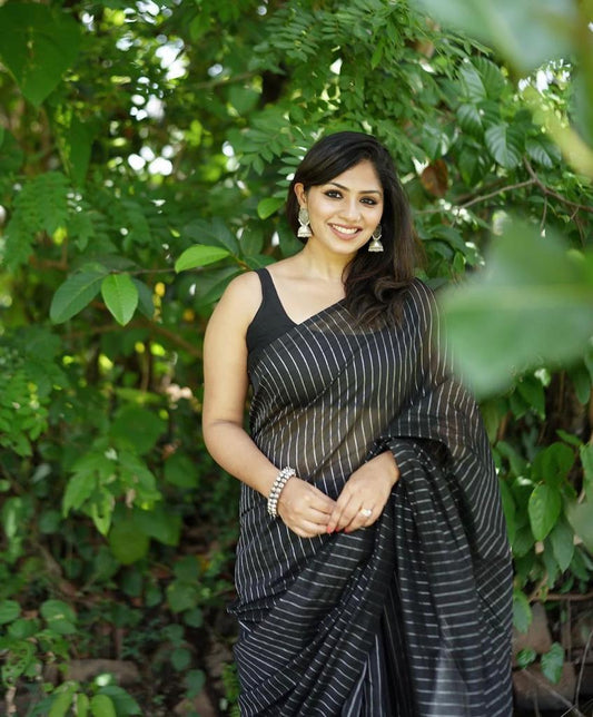 Gorgeous Black Color Banarasi Silk Saree With Weaving Work