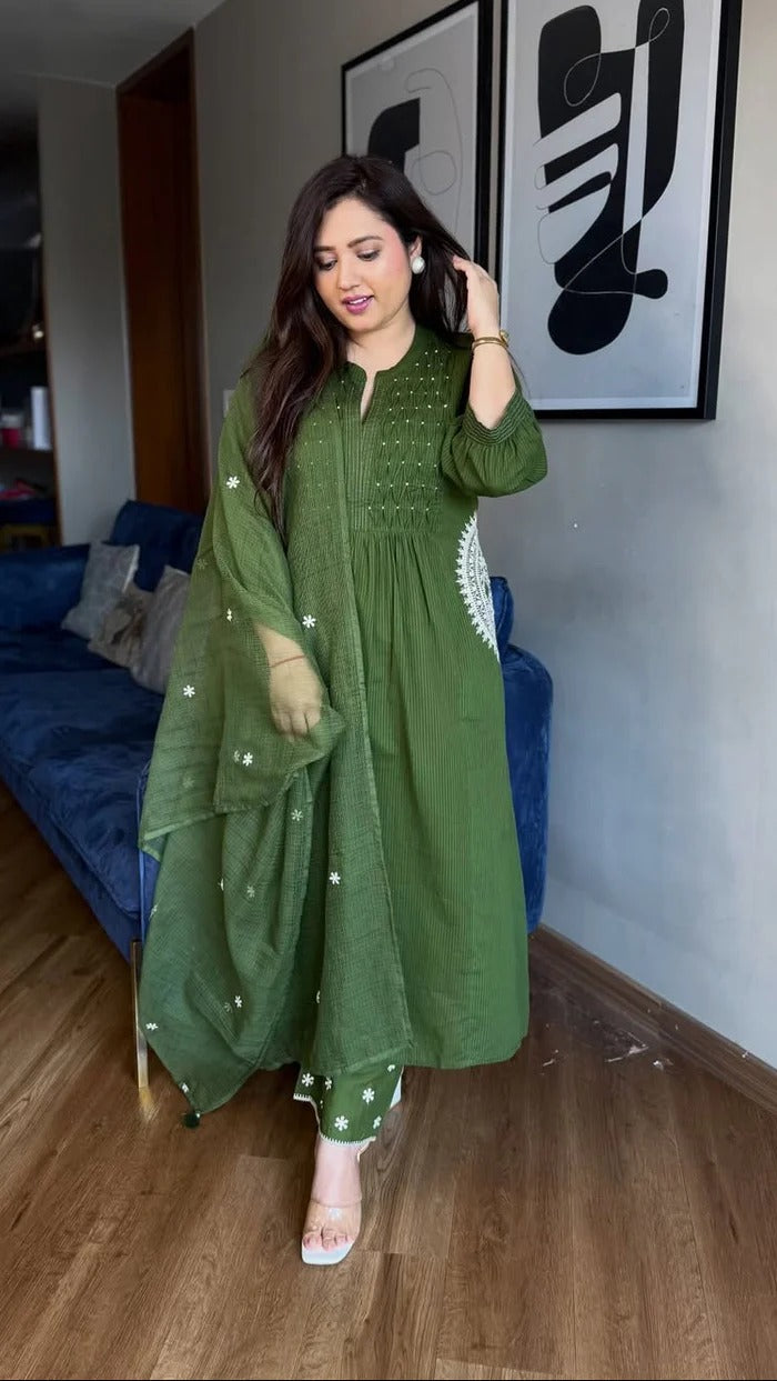 VERY GRACEFUL PURE MUL COTTON EMBROIDERY SUIT SET