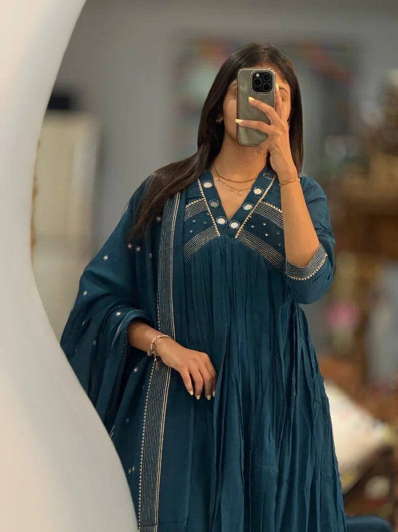 GORGEOUS MUL COTTON MIRROR WORK SUIT SET