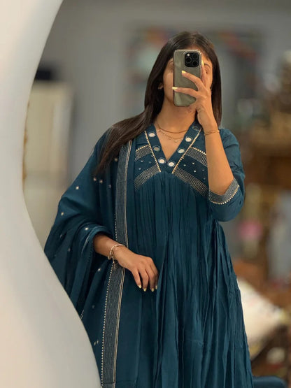 GORGEOUS MUL COTTON MIRROR WORK SUIT SET