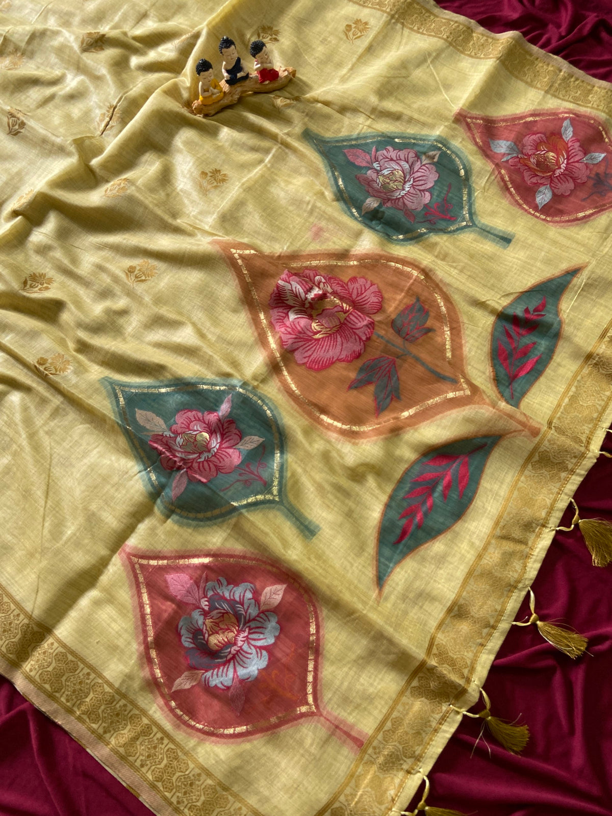 Aarvi Golden Bloom Muga Cotton Weaving Saree