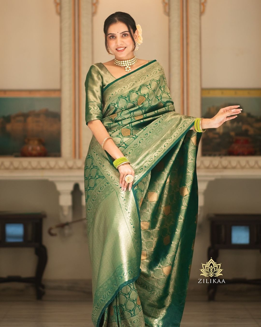 Attractive Green Soft Silk Saree With Captivating Blouse Piece