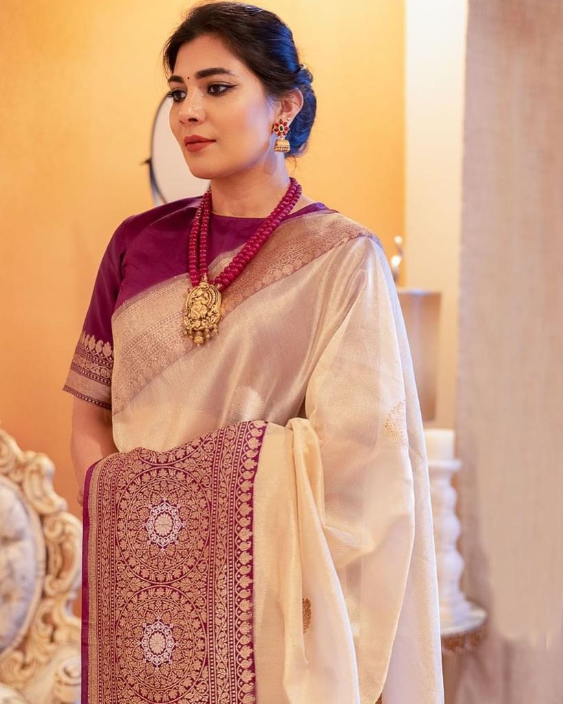 Beautiful Beige Soft Banarasi Silk Saree With Adorable Blouse Piece