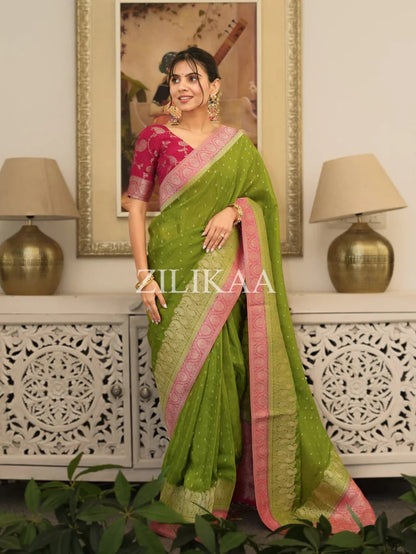 Twirling Green Soft Silk Saree With Vivacious Blouse Piece