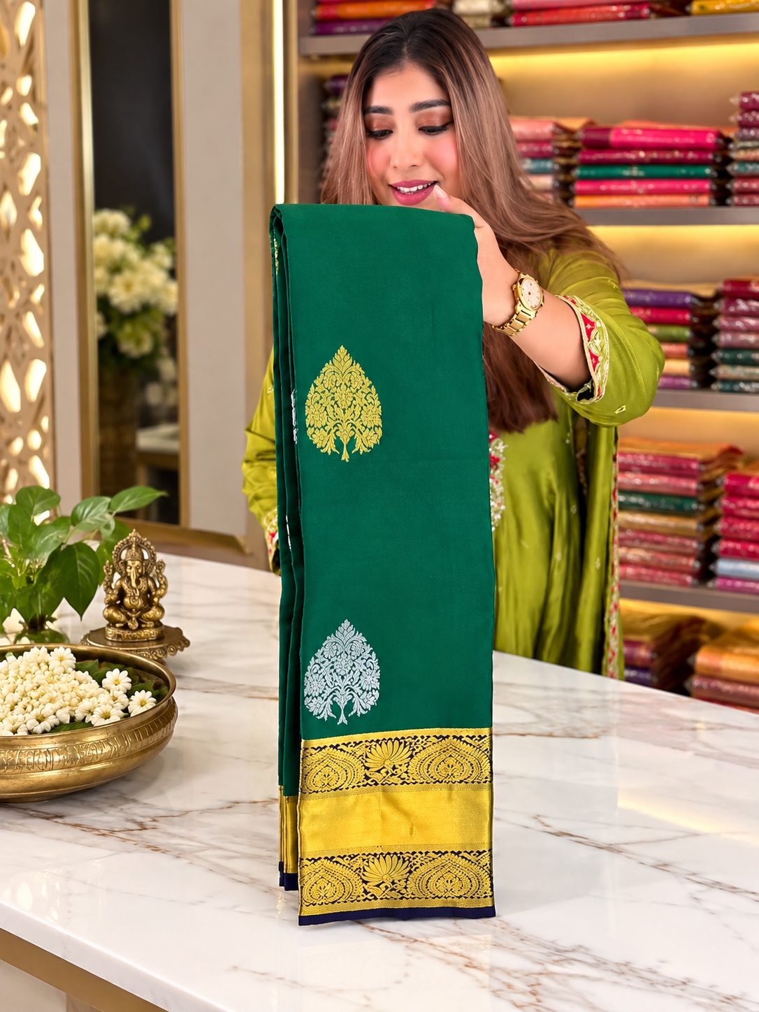 Emerald Green Soft Banarasi Silk Saree With Ineffable Blouse Piece