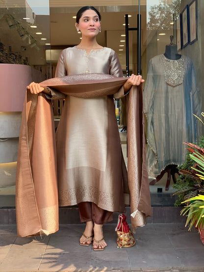 Very Gorgeous Pure Kanjivaram Tissue Silk Festive Suit Set