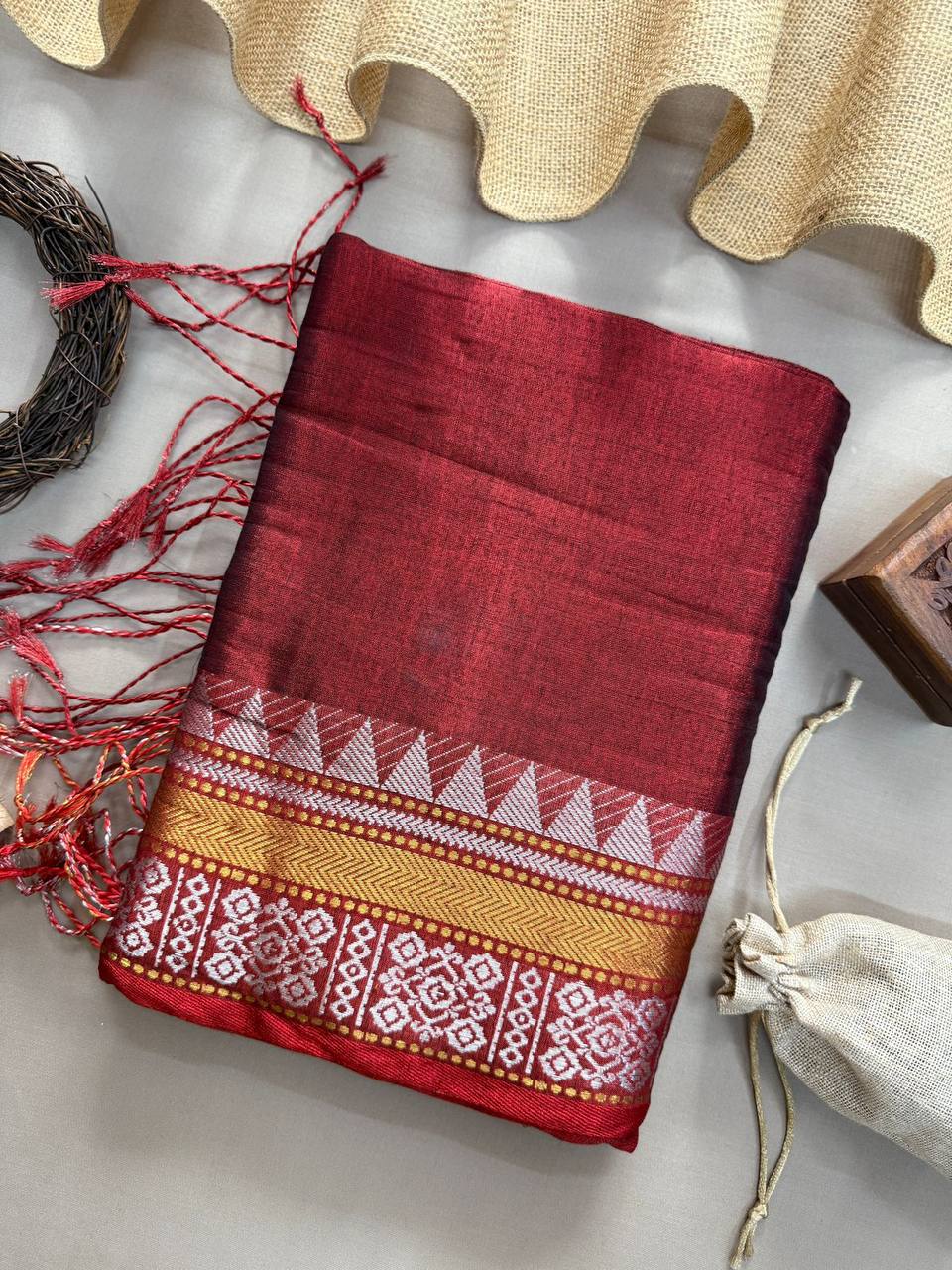 Artisan’s Touch: Dualtone Red Handloom Tissue Cotton Saree