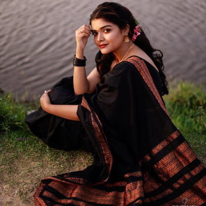 Skinny Black Soft Banarasi Silk Saree With Beauteous Blouse Piece