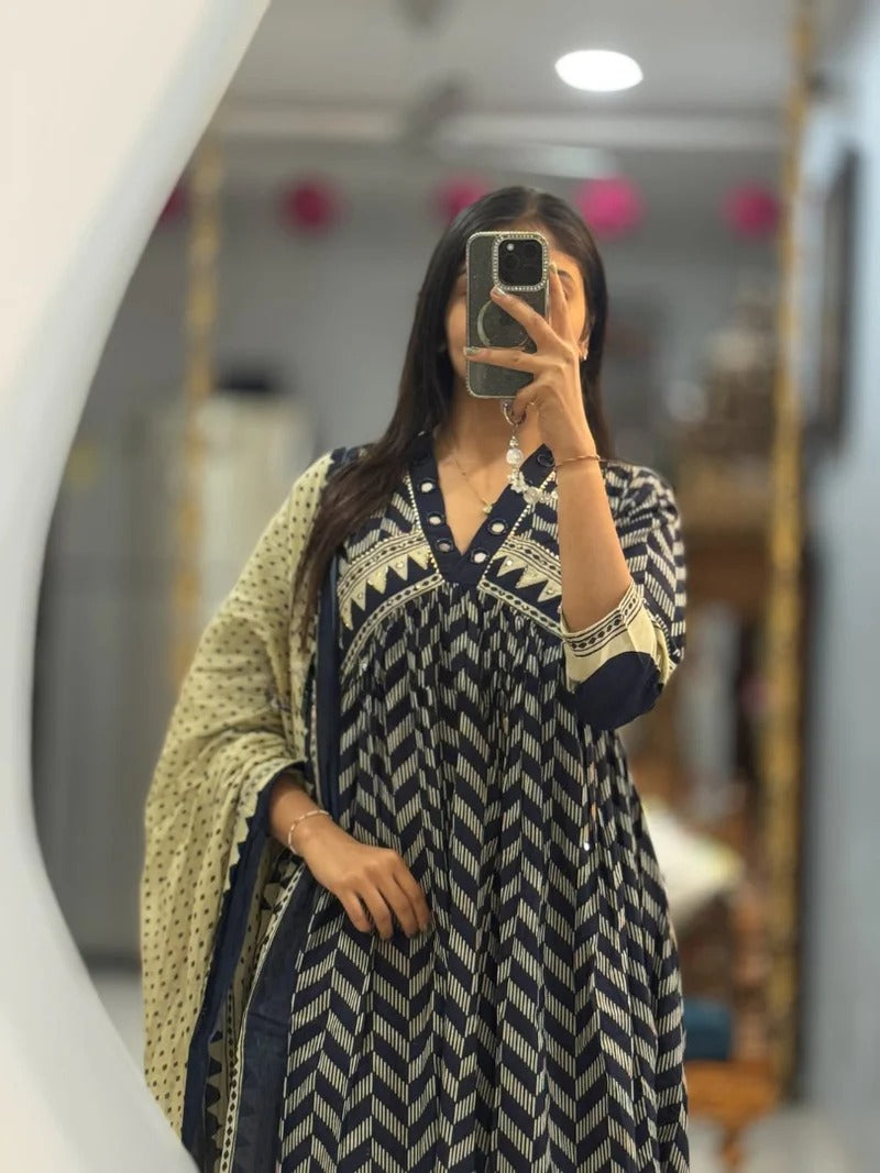 ATTRACTIVE PURE MUL COTTON EMBROIDERY SUIT SET