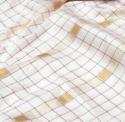 Exclusive White & Red Chex Woven Cotton Silk Saree With Gold Zari Waving Work