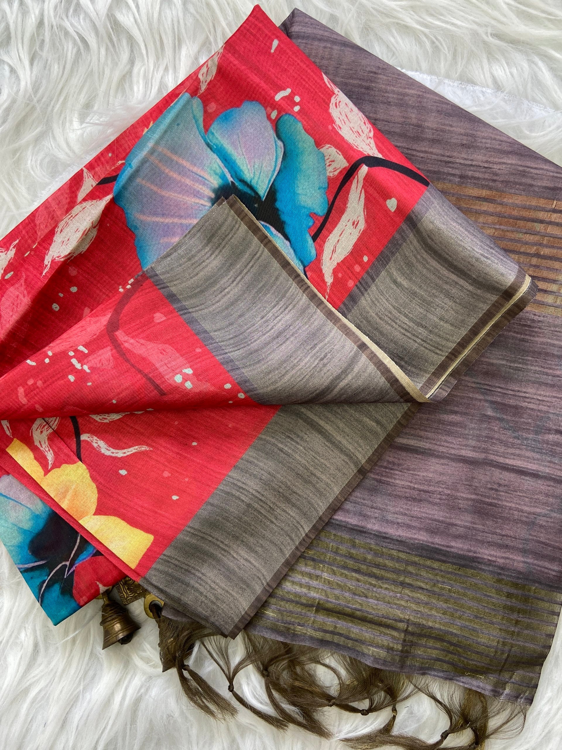 Ira Red-Grey Floral Print Soft Tussar Silk Saree