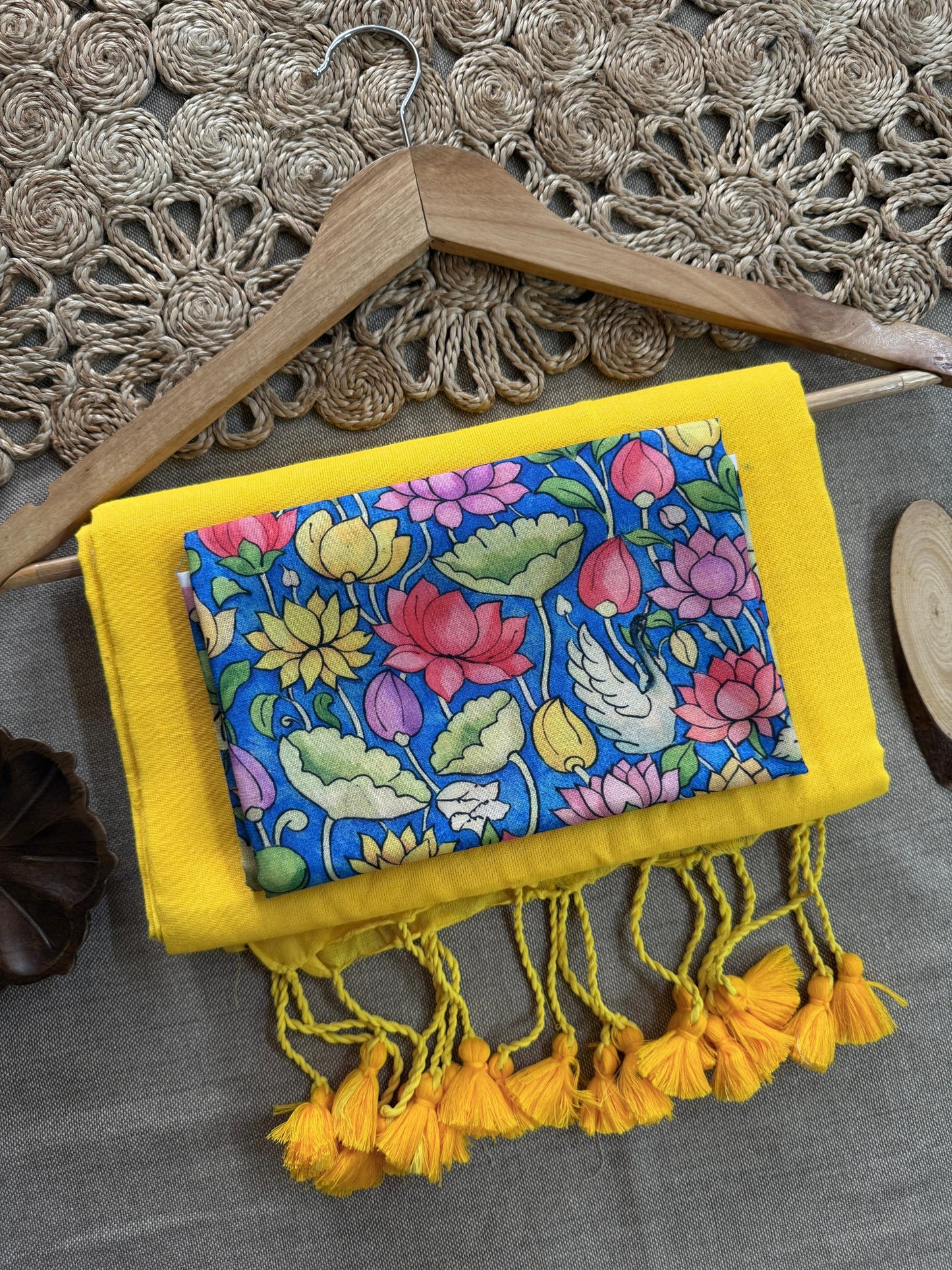 Dharma Exclusive - Yellow Handloom Cotton Saree With Traditional Printed Blouse