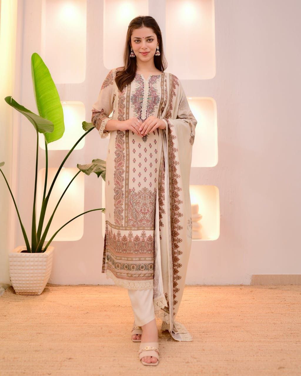 Elegant Cream Heavy Muslin Digital Printed Suit Set with Delicate Lace Work