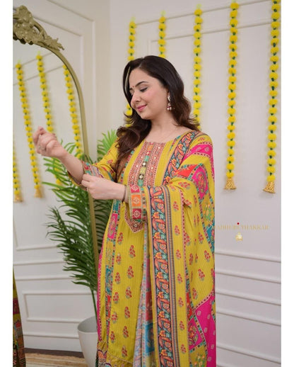 Very Beautiful Multi-Color Muslin Printed Suit Set with Dupatta