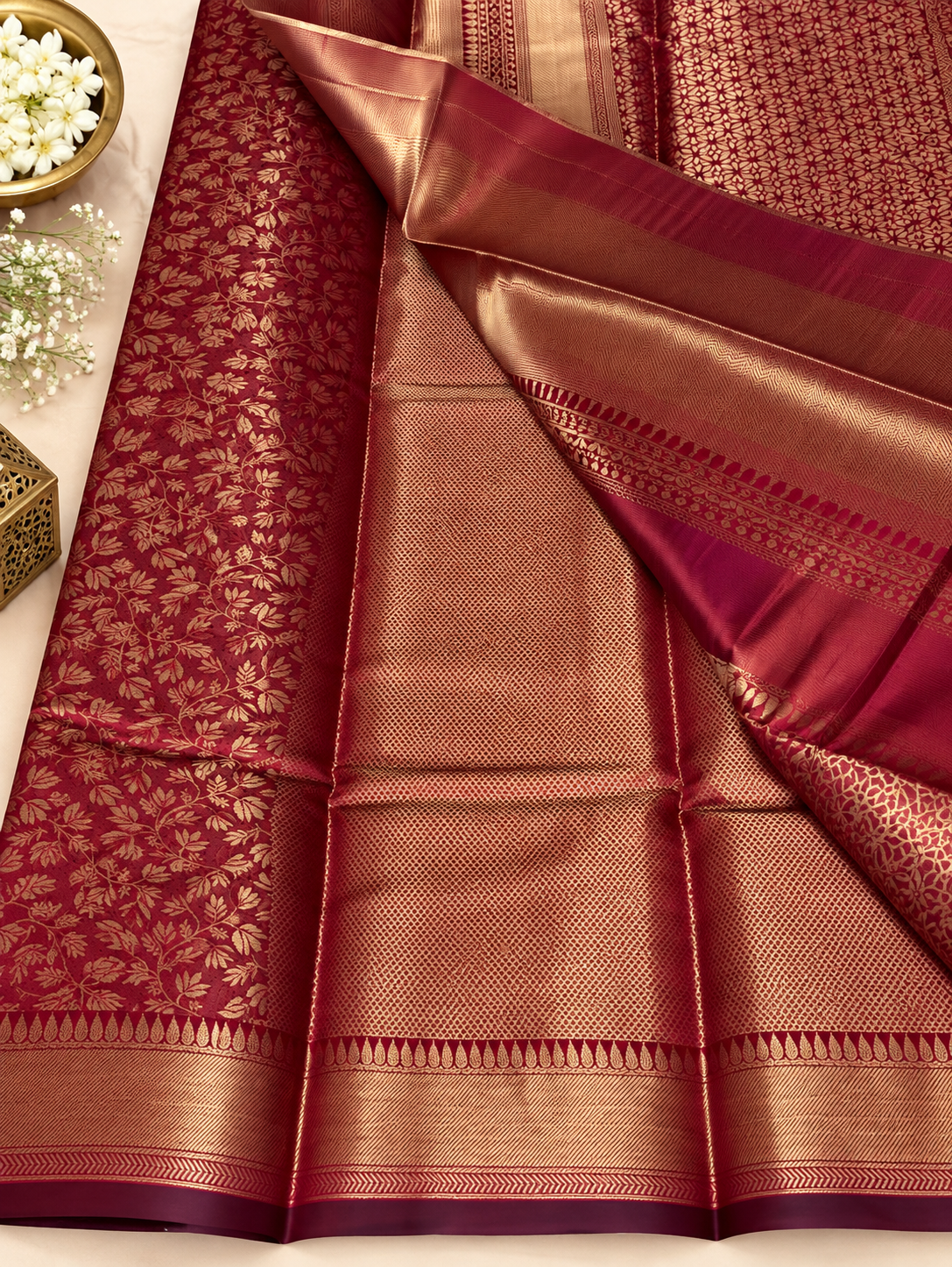 Royal Maroon Gold Zari Woven Banarasi Silk Saree With Transcendent Blouse Piece