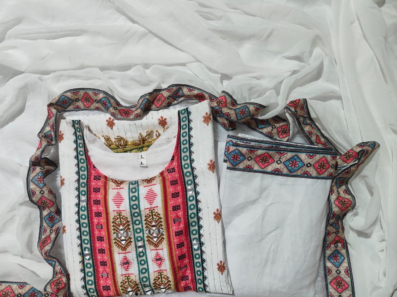 Elegant White Printed Muslin Suit Set with Sequin Embroidery Work