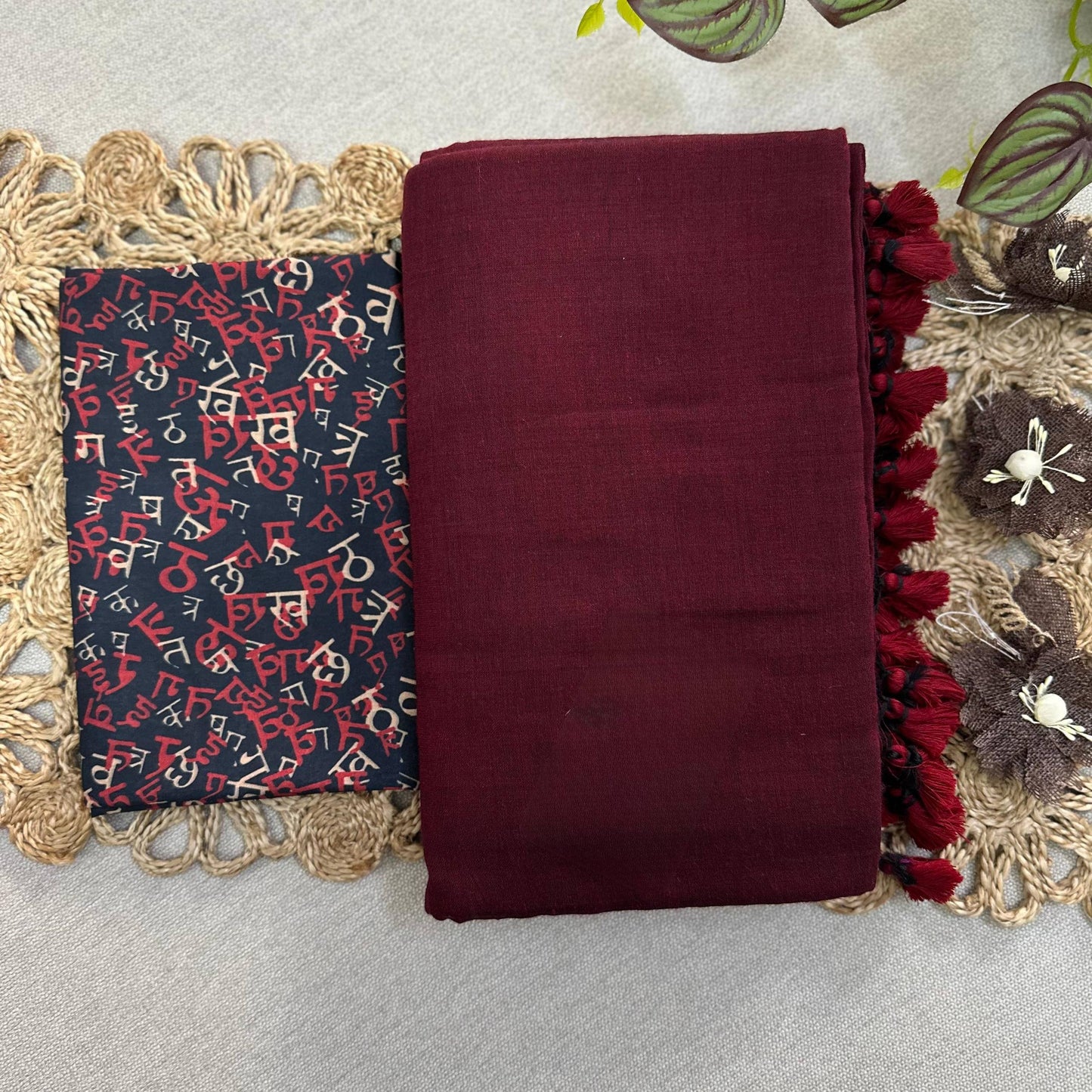 Attractive - Maroon Handloom Cotton Saree With Printed Blouse