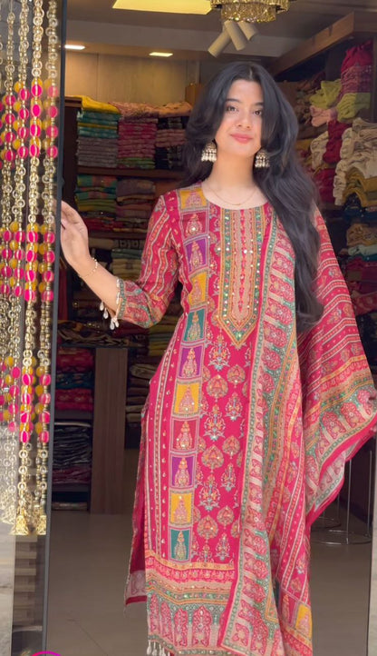 VERY DELIGHTFUL PREMIUM SILK HANDWORK SUIT SET