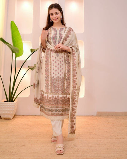 Elegant Cream Heavy Muslin Digital Printed Suit Set with Delicate Lace Work