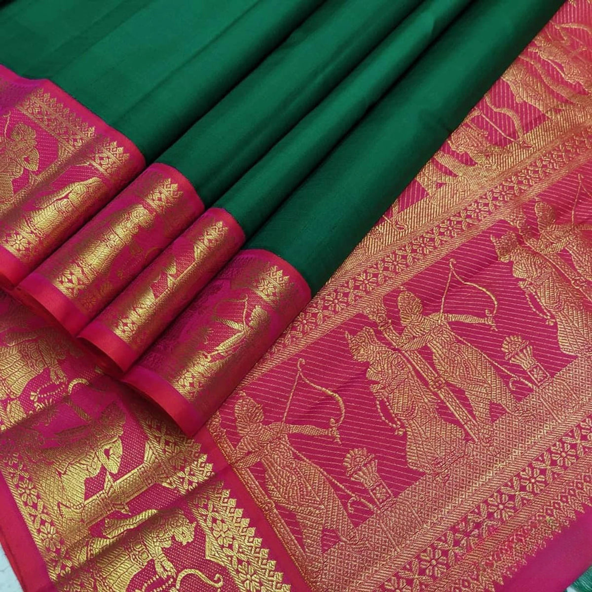 Attractive Green Soft Silk Kanjivaram Style Saree with Beautiful Blouse Piece