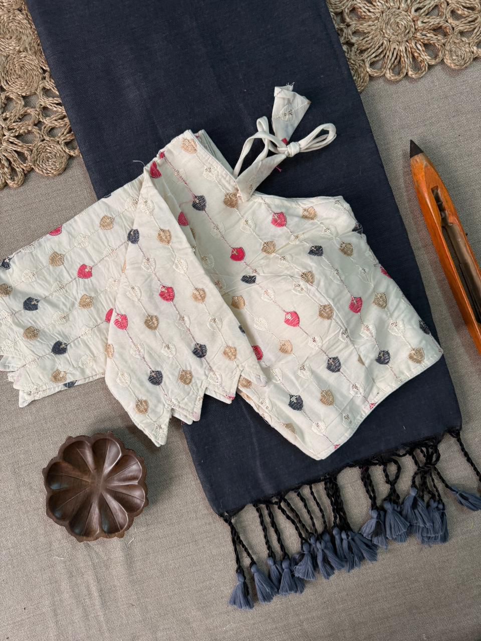 Dharma Exclusive - Gray Handloom Cotton Saree With Havy Embroidery Stitched Blouse