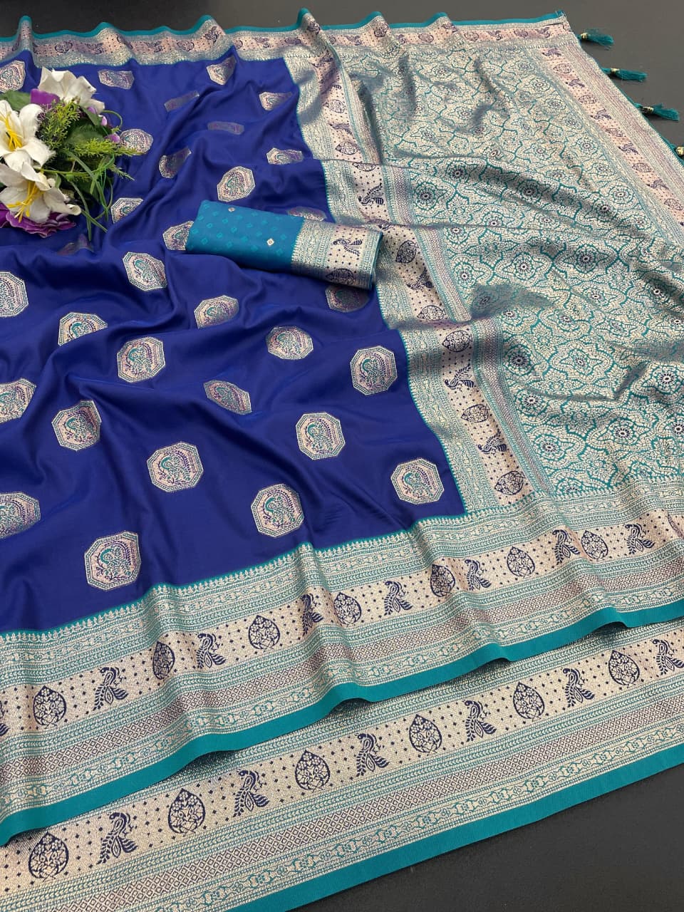 Classic Royal Blue Silk Saree with Teal Zari Border for Women